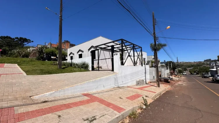 Casa com 2 Dormitórios - Lunardi Imóveis