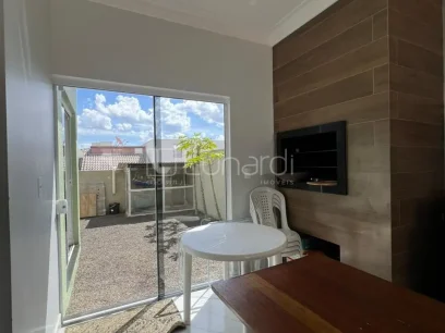 Casa com 2 Dormitórios - Miniatura - Lunardi Imóveis