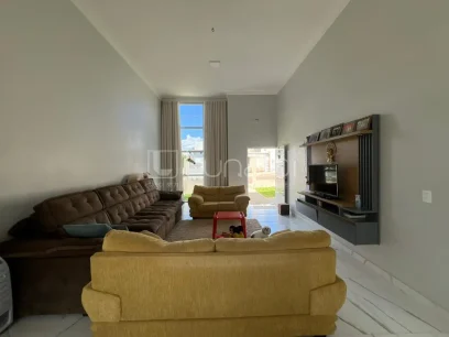 Casa com 2 Dormitórios - Miniatura - Lunardi Imóveis