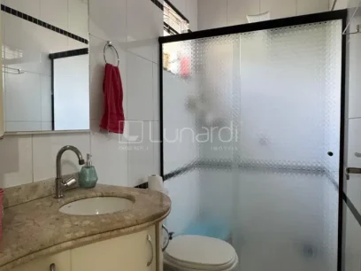 Sobrado com 3 Dormitórios - Miniatura - Lunardi Imóveis