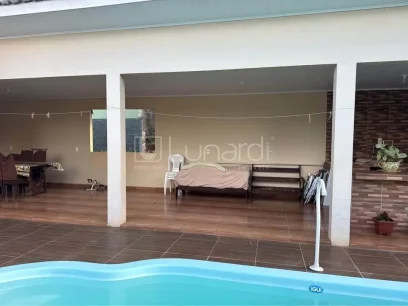 Casa com 3 Dormitórios - Miniatura - Lunardi Imóveis