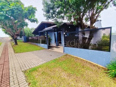 Casa com 3 Dormitórios - Miniatura - Lunardi Imóveis