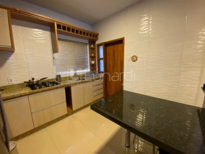 Casa com 2 Dormitórios - Miniatura - Lunardi Imóveis