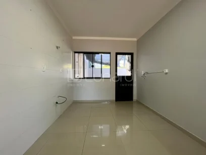 Casa com 2 Dormitórios - Miniatura - Lunardi Imóveis