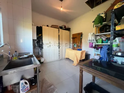 Casa em Condomínio com 2 Dormitórios - Miniatura - Lunardi Imóveis