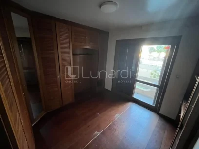 Casa com 3 Dormitórios - Miniatura - Lunardi Imóveis