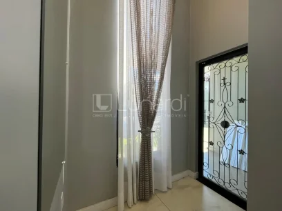 Casa com 3 Dormitórios - Miniatura - Lunardi Imóveis