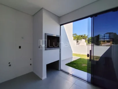 Casa com 3 Dormitórios - Miniatura - Lunardi Imóveis