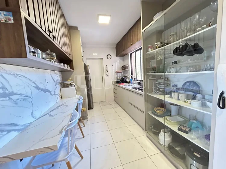 Apartamento com 2 Dormitórios - Lunardi Imóveis