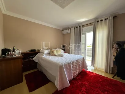 Casa com 4 Dormitórios - Miniatura - Lunardi Imóveis