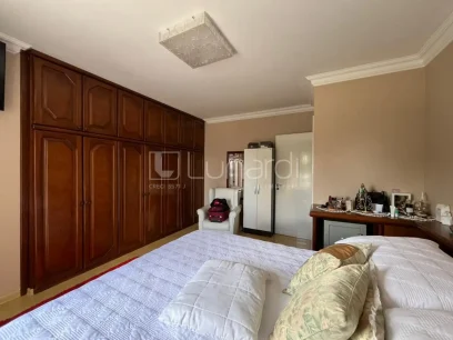 Casa com 4 Dormitórios - Miniatura - Lunardi Imóveis