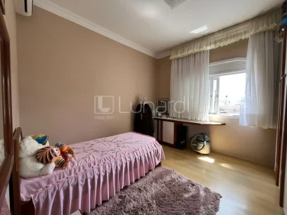 Casa com 4 Dormitórios - Miniatura - Lunardi Imóveis