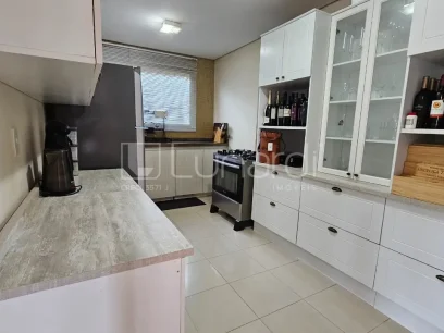 Casa com 2 Dormitórios - Miniatura - Lunardi Imóveis