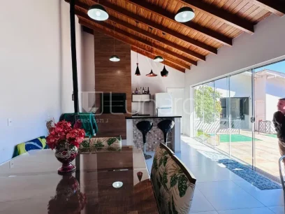 Casa com 3 Dormitórios - Miniatura - Lunardi Imóveis