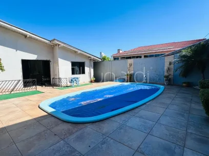 Casa com 3 Dormitórios - Miniatura - Lunardi Imóveis