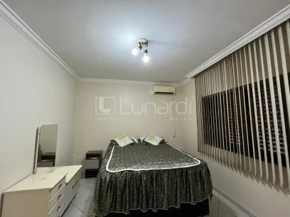 Casa com 3 Dormitórios - Miniatura - Lunardi Imóveis