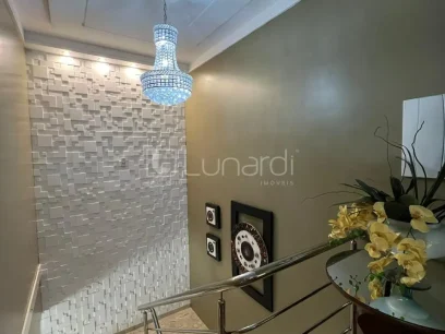 Casa com 3 Dormitórios - Miniatura - Lunardi Imóveis