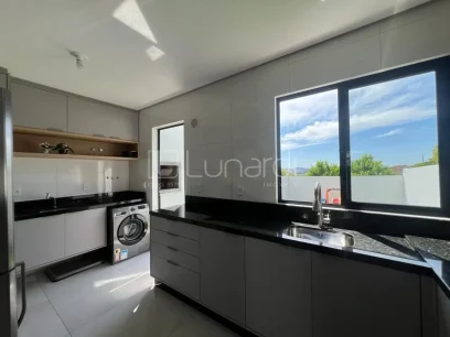 Sobrado com 3 Dormitórios - Miniatura - Lunardi Imóveis