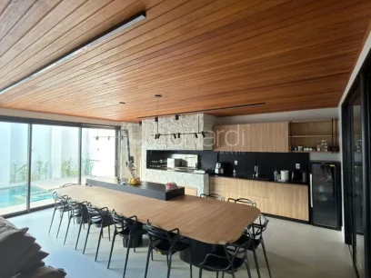 Casa com 4 Suítes - Miniatura - Lunardi Imóveis