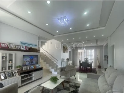 Casa com 3 Suítes - Lunardi Imóveis