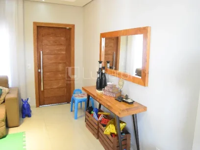 Casa com 2 Dormitórios - Miniatura - Lunardi Imóveis