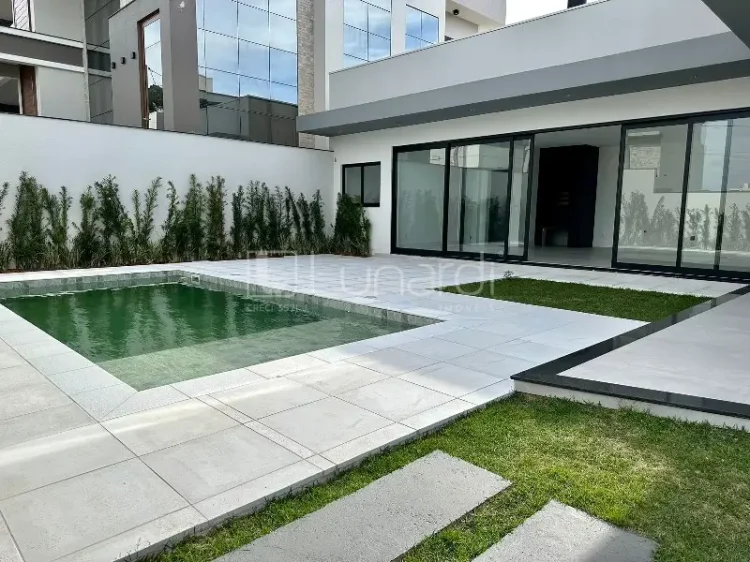 Casa com 3 Suítes - Lunardi Imóveis