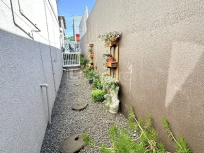 Casa com 2 Dormitórios - Miniatura - Lunardi Imóveis