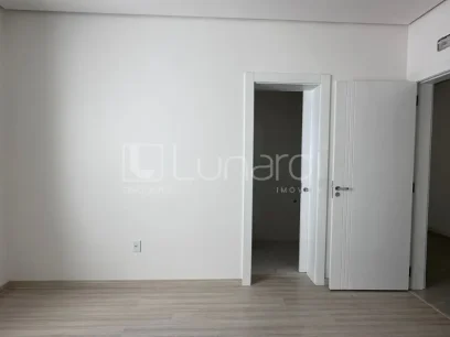 Apartamento com 4 Dormitórios - Miniatura - Lunardi Imóveis