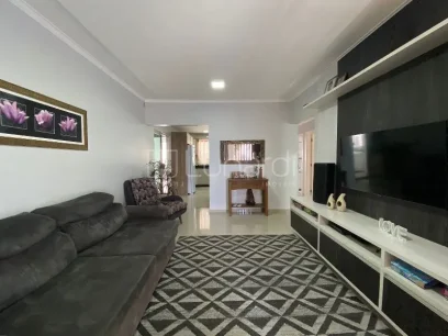 Casa com 3 Dormitórios - Miniatura - Lunardi Imóveis