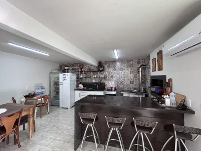 Casa com 4 Dormitórios - Miniatura - Lunardi Imóveis