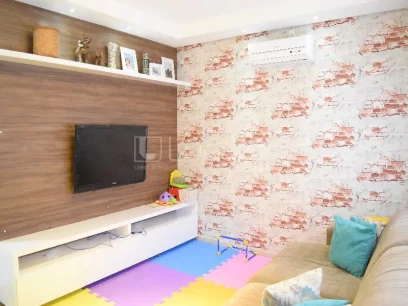 Casa com 2 Dormitórios - Miniatura - Lunardi Imóveis