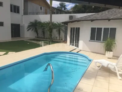 Casa com 5 Dormitórios - Lunardi Imóveis