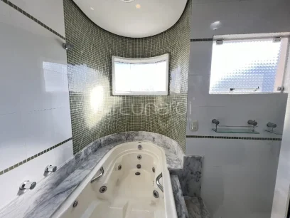 Casa com 4 Dormitórios - Miniatura - Lunardi Imóveis