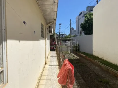 Casa com 3 Dormitórios - Miniatura - Lunardi Imóveis