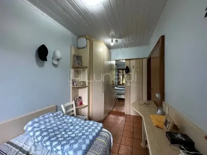 Casa com 3 Dormitórios - Miniatura - Lunardi Imóveis