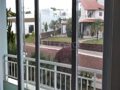 Casa com 3 Dormitórios - Miniatura - Lunardi Imóveis
