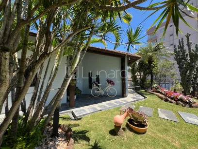 Casa com 3 Dormitórios - Miniatura - Lunardi Imóveis