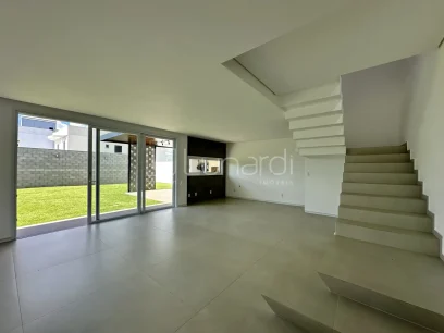 Casa com 3 Suítes - Miniatura - Lunardi Imóveis