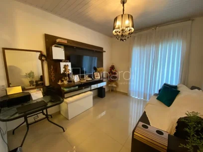 Casa com 2 Dormitórios - Lunardi Imóveis