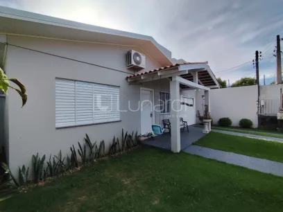 Casa com 3 Dormitórios - Miniatura - Lunardi Imóveis