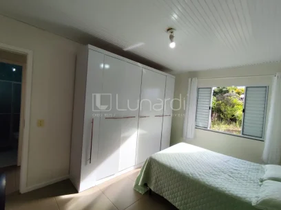 Casa com 3 Dormitórios - Miniatura - Lunardi Imóveis