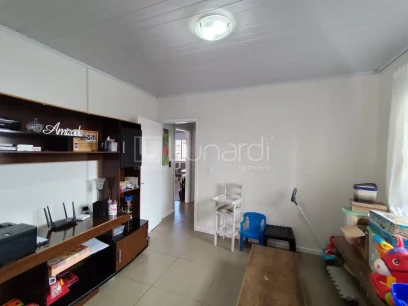 Casa com 3 Dormitórios - Miniatura - Lunardi Imóveis