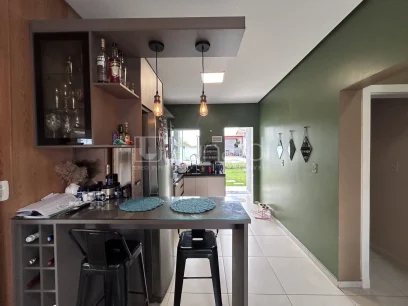 Casa com 2 Dormitórios - Miniatura - Lunardi Imóveis