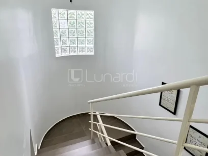 Casa com 4 Dormitórios - Miniatura - Lunardi Imóveis