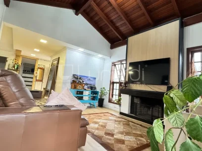 Casa com 4 Dormitórios - Miniatura - Lunardi Imóveis