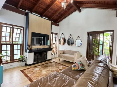 Casa com 4 Dormitórios - Miniatura - Lunardi Imóveis