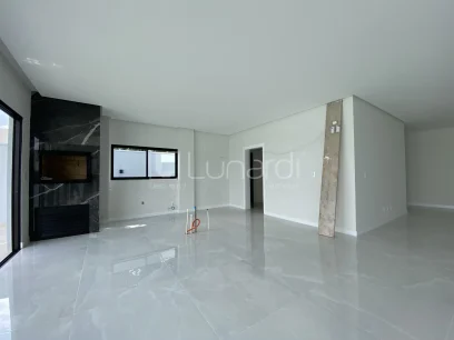 Casa com 3 Suítes - Miniatura - Lunardi Imóveis