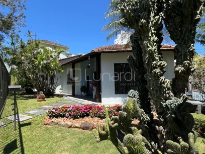 Casa com 3 Dormitórios - Miniatura - Lunardi Imóveis