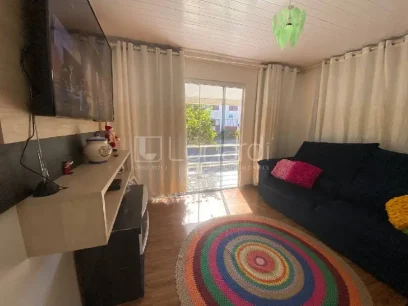 Casa com 2 Dormitórios - Miniatura - Lunardi Imóveis