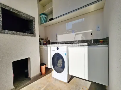 Casa com 2 Dormitórios - Miniatura - Lunardi Imóveis